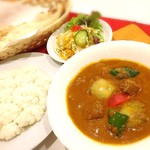 ◆牛ヒレ肉と野菜カレー 　Beef fillet and vegetable curry