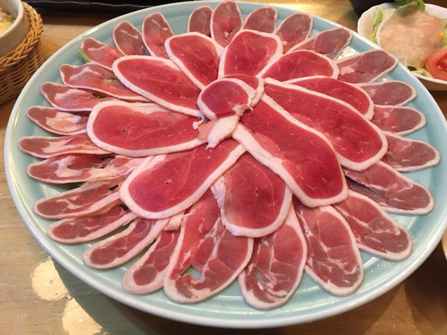 ペンション彩林 &ndash; 西郷村の自然に囲まれた宿泊施設と食事体験