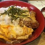 とんかつ おさむ - カツ丼 850円