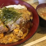 とんかつ おさむ - カツ丼 850円
