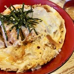 とんかつ おさむ - カツ丼 850円