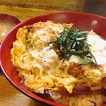 とんかつ おさむ - カツ丼 850円