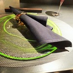 エクアトゥール - テーブルセット