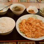 上海台所 - 海老と玉子のチリソース定食、￥750。