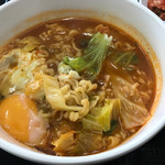 モゴモゴ - 辛ラーメン（スーパーで売ってる袋麺の辛ラーメン）