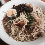 のだ屋 - イケメンはラーメンの麺使用