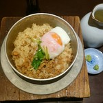Torinokura - そぼろと温泉卵の釜飯
