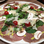 俺のイタリアン - 霜降り和牛の炙り〜温製カルパッチョ〜¥1480