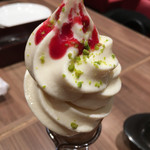 俺のイタリアン - マスカルポーネのソフトクリーム¥280