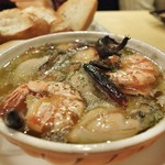 まさか - エビとカキのアヒージョ