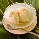 辺銀食堂 - 塩アイスクリーム