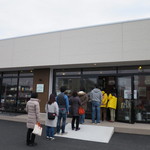 フランス人の店　ボー・スィエル - 入店待ちの行列