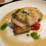 ルール ブルー - スズキのロースト バジル アンチョビのソース