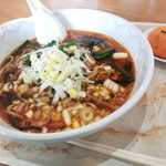 上海 - 台湾ラーメン　ミカン付きでした