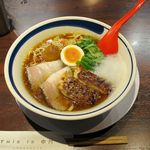 This is 中川 - 【限定】焼き鯛乗せ醤油クリアー　８００円