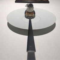 Takumi - 白ワインを加えたオニオンキャラメリゼを乗せたトーストに卵とペリゴール産黒トリュフ