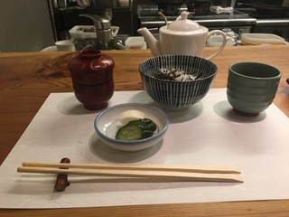 Ishibashi - ひじきごはんと香の物、味噌汁。