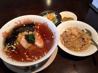 中華料理 祐楼 - ラーメンと五目チャーハンセット 900円