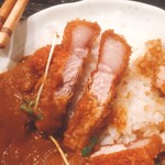 定食あさひ - あさひカレー　とんかつのせ（1250円）※かつアップ写真【平成29年2月17日撮影】