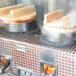 一粒茶屋 すいしゃ - 料理写真:はじめチョロチョロのかまど炊きです