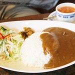 茶々 - ランチ1,400円のカレーライスと冷たいミネストローネスープ