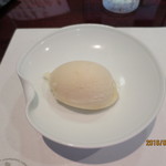 割烹 新多久 - バニラアイス