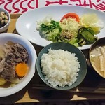 ヴィア ラッティア - 肉じゃがランチ500円