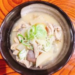 橋本屋 - モツ煮 500円