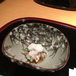 花小路 さわ田 - ふぐ湯引きと白子ソース