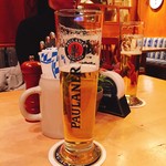 Paulaner am Dom - シャシン撮る前に一気に半分ゴクリ！ ピルス。