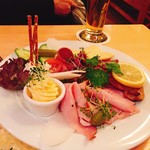 Paulaner am Dom - たまに冷製前菜盛り合わせなどとってみる。