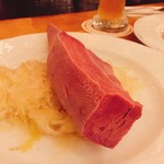 Zum Gemalten Haus - Rinderzunge、牛タンの塩茹で。旨し！