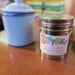 カウボーイカレー - 福神漬けが入れ放題になっていました