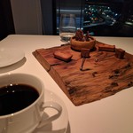 オーグードゥジュール ヌーヴェルエール - 茶菓子