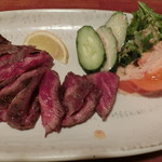 「牛カルビステーキ炭火焼き」780円