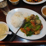 味雅 - 牛ばらご飯￥750-