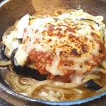 手打ちそば八轟 - 茄子ボロネーゼうどん(アレンジメニュー)