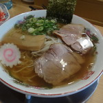 なま醤油とんこつ フルスイング - ランチセットのラーメン