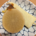 柏原 - オデン 各100円