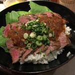 Yarukiya - 特選黒毛和牛ステーキ丼（税込1280円）