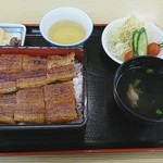 かいだ屋 - うな重　一本入り　サラダ付き