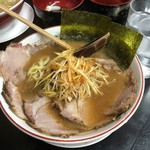 ラーメンショップ 椿 - 辛ネギ味噌チャーシュー麺