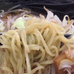 中華料理 酒當 - ラーメンの麺はこんな感じ