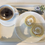 カフェ・ディ・フェスタ - バナナロールケーキの空中写真 2016/04/20