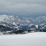 Yuzawa Gurando Hoteru - 丘の向こうにのもゲレンデ広がる