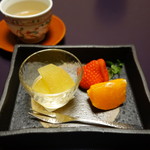 遊季の里 - 2017.02 デザート：リンゴの白ワインに、苺、せとか