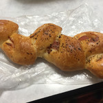 ブーランジェリー・ゼロサンゴ - 2017年2月中旬 ベーコンエピ ¥160