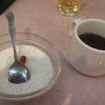 Kahou - デザートもコーヒーもセルフサービス