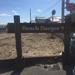 Beach Burger 9 - こちらが目印