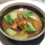 エクアトゥール - 牛タン干し椎茸とフカヒレ